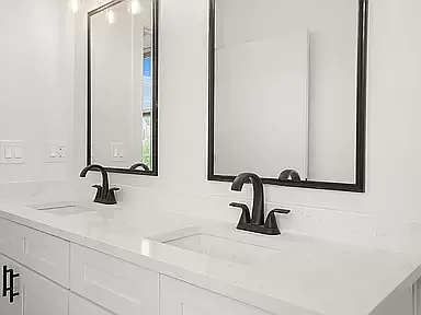 2203 N Hamilton Ave #201 — Photo 6