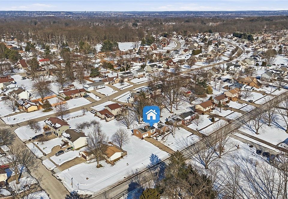 2nd image of 687 Lockwood Rd