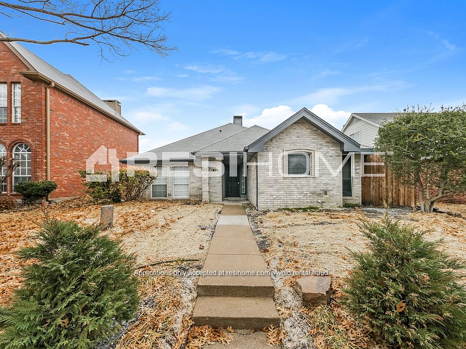1st image of 613 English Oak Dr