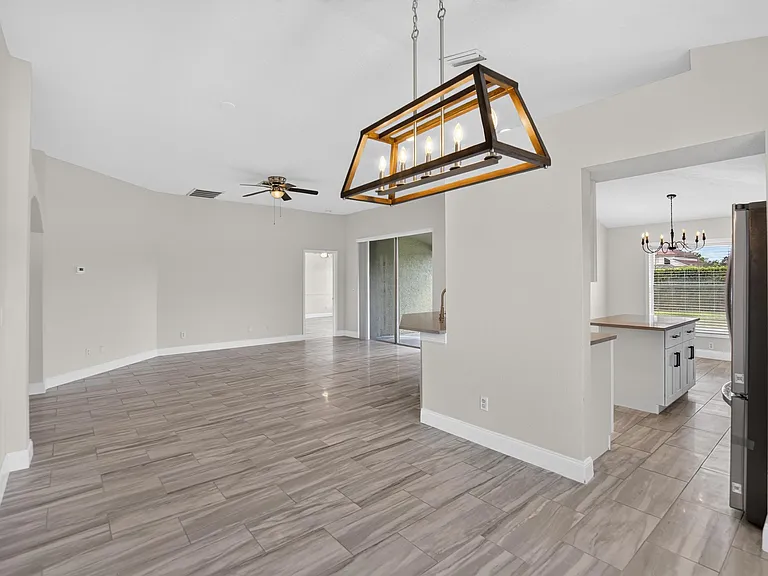 1434 Hatcher Loop Dr — Photo 33