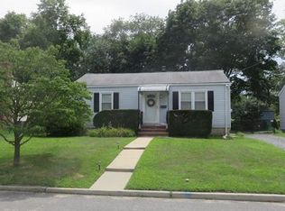 52 Harvey Cir, East Brunswick, NJ 08816
