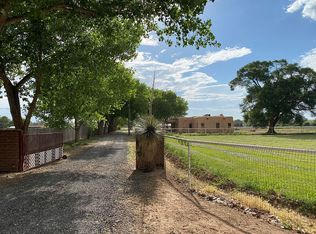 455 Garcia Ln, Bosque Farms, NM 87068