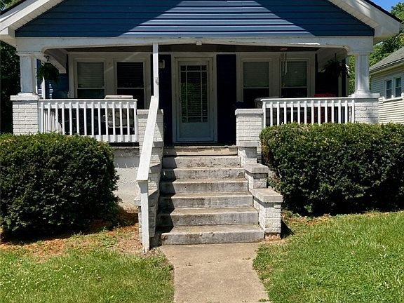 5th image of 302 Hill Street NW