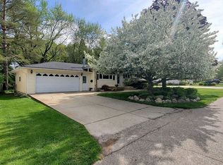 86 Dayton St, Oxford, MI 48371