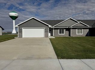 708 W 22nd St, Schuyler, NE 68661