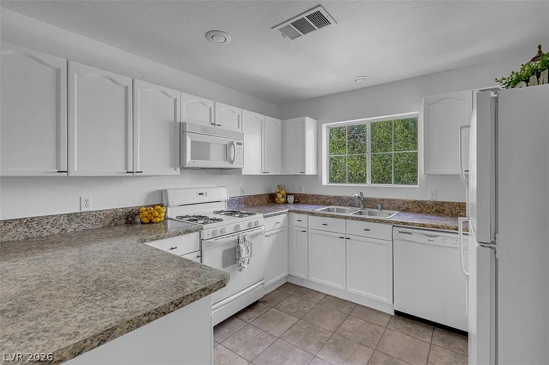 2 bed, 2.0 bath, 1248 sqft, $1,625 — Photo 1