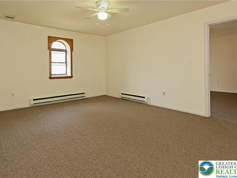 709 Front St — Photo 4