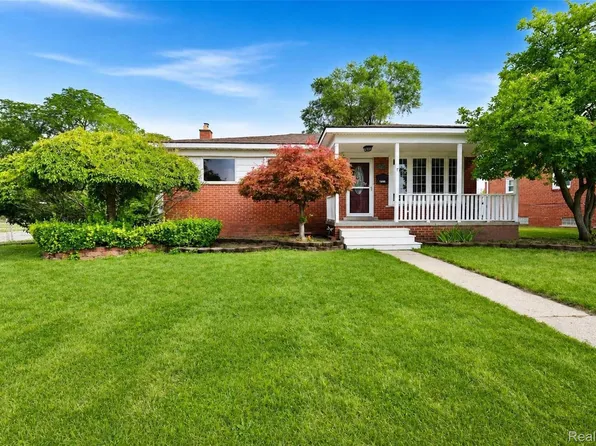 32612 Dover St, Garden City, MI 48135