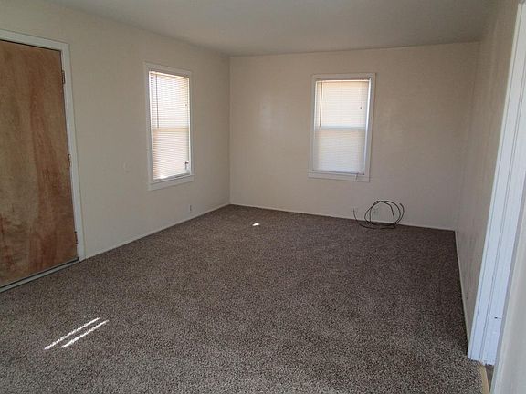 2nd image of 832 E Grangeville Blvd