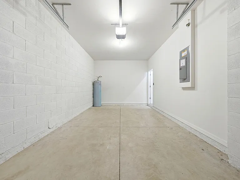 986 Lido Dr — Photo 11