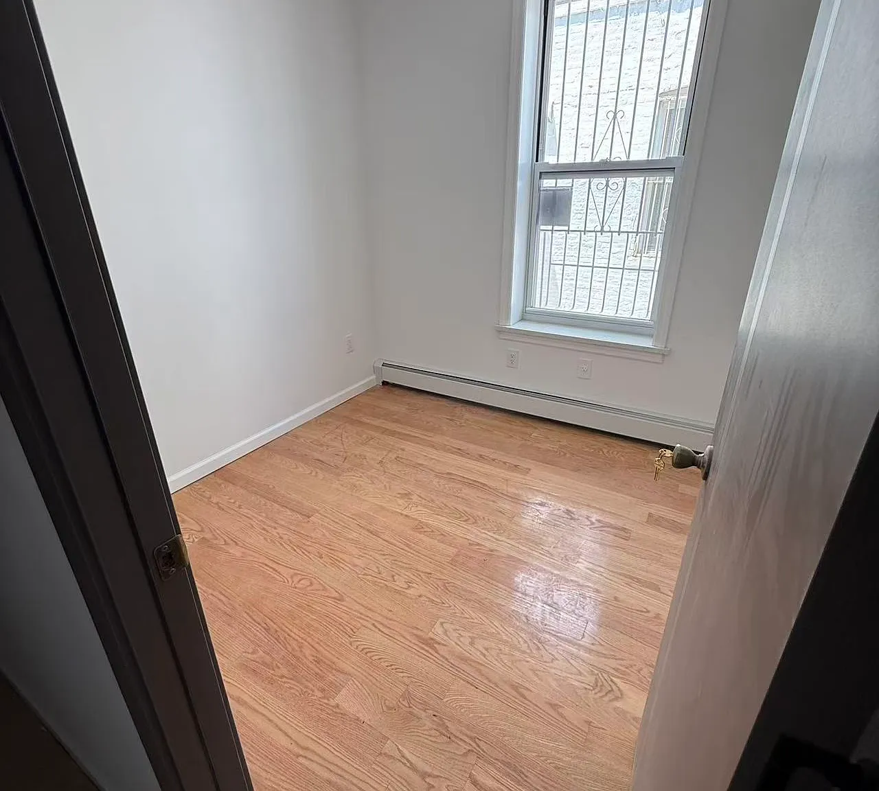 3 bed, $3,500 — Photo 4
