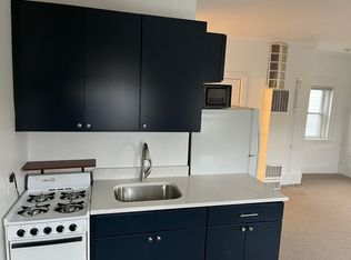 228 Andover St APT 7, Andover, MA 01810