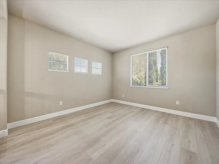 4319 Cadee Ct — Photo 33