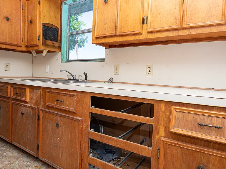 407 Nugier St — Photo 39