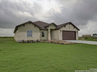 704 N Dickson St, Poth, TX 78147