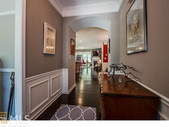 3rd image of 2951 Goldfinch Cir