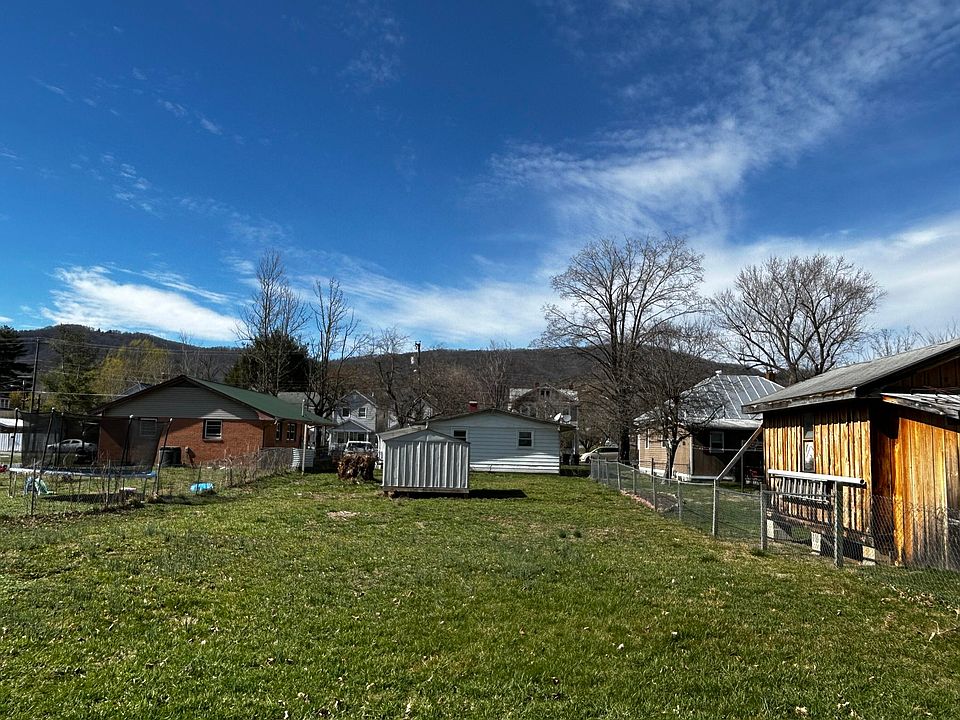 231 Patterson St, White Sulphur Springs, WV 24986 MLS 23250 Zillow