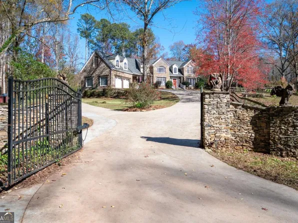 355 Clark Creek Pass, Acworth, GA 30102