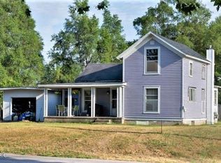 722 Walnut St, Howard City, MI