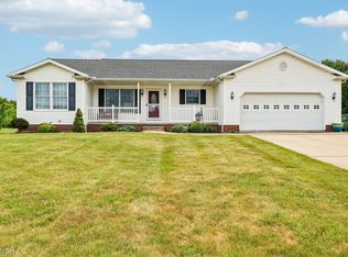 2070 Marwood Cir, Alliance, OH 44601