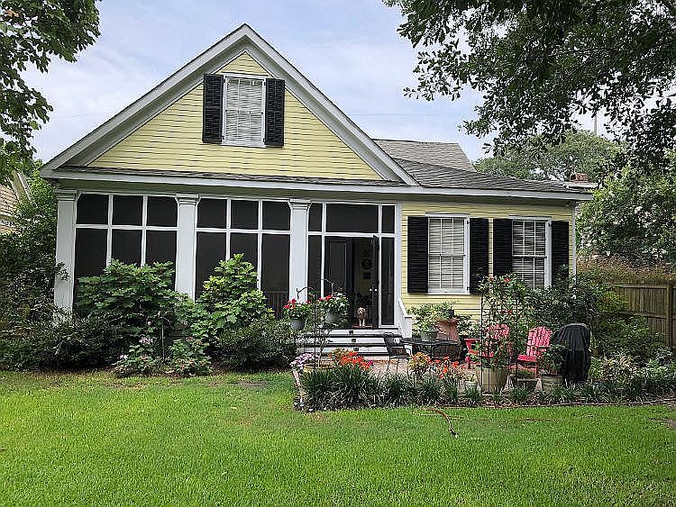 Back yard/porch