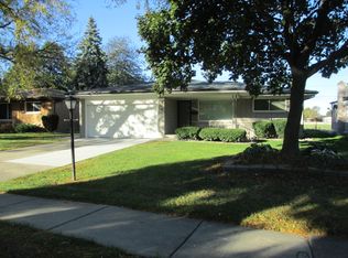 35247 Mustang Dr, Sterling Heights, MI