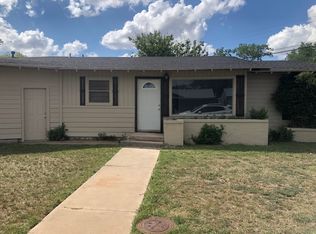 225 SE Alpine Dr, Plainview, TX 79072