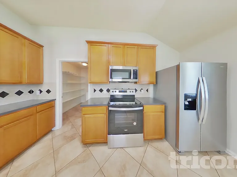 8621 Sagebrush Trl — Photo 6