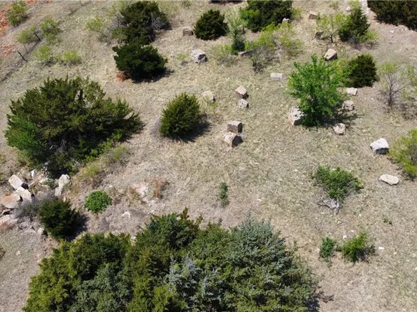 1 High St #51, Okeene, OK 73763