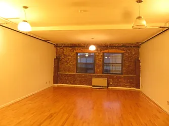 Rented by Rennit Inc.