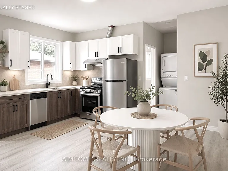 15 Waddington Cres #3 — Photo 2