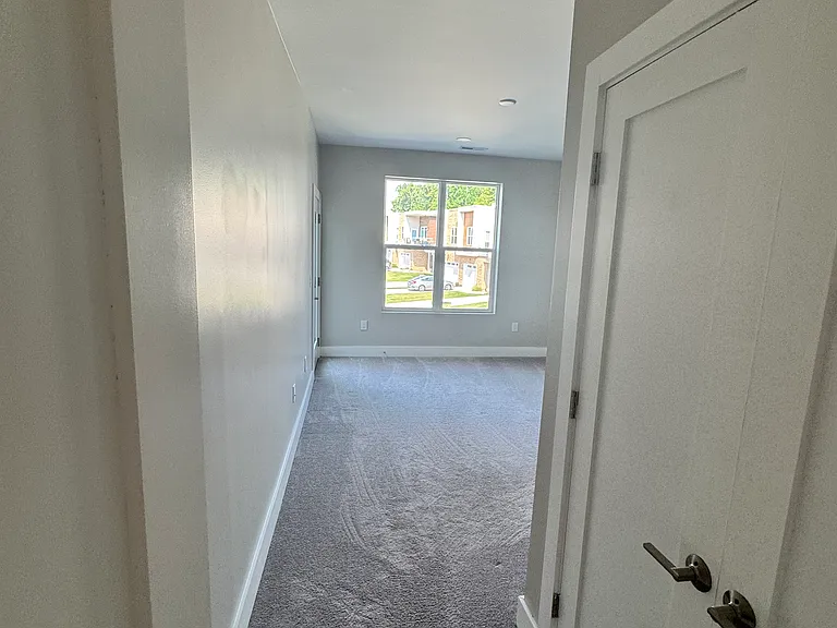 Front upstairs bedroom
