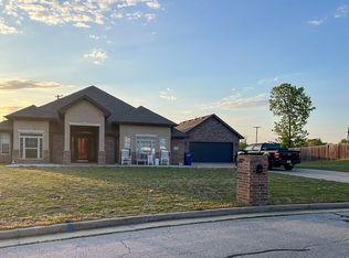 1655 Jacee Cir, Webb City, MO 64870