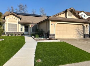 29 Meridian Ct, Roseville, CA 95678