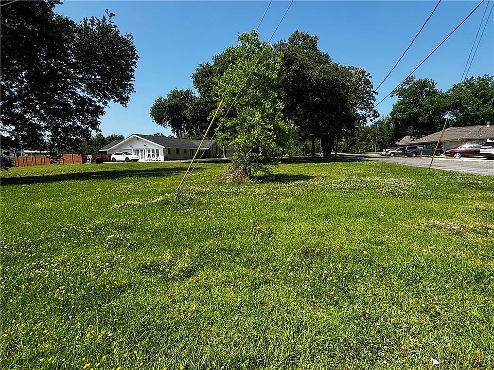 1st image of 500 Bernard Ave