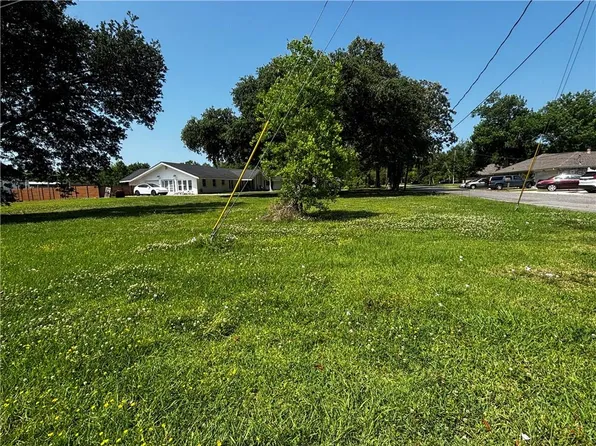 Bernard Ave, Ama, LA 70031