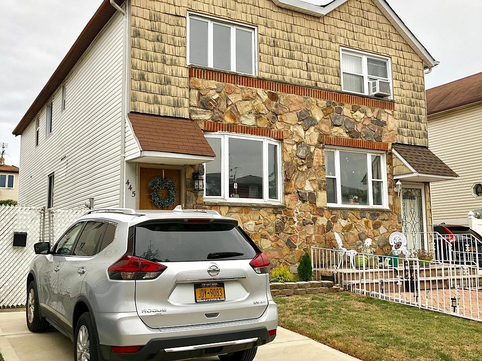 1st image of 445 Jefferson Ave