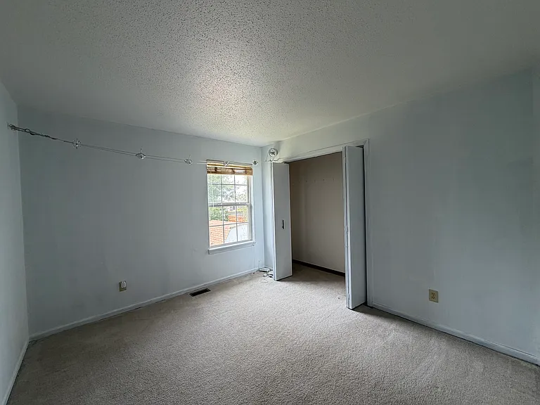 1420 Blue Brook Way — Photo 21