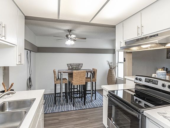 4th image of 15400 Belgrade St #48