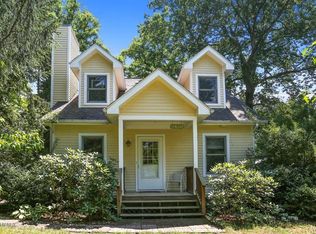 9450 Union Pier Rd, Union Pier, MI 49129