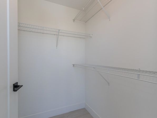 2 bedroom rental in Vancouver — photo 18
