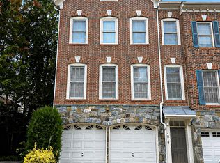 4218 Timber Meadow Dr, Fairfax, VA 22030