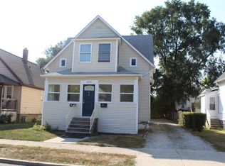 6218 32nd Ave, Kenosha, WI 53142