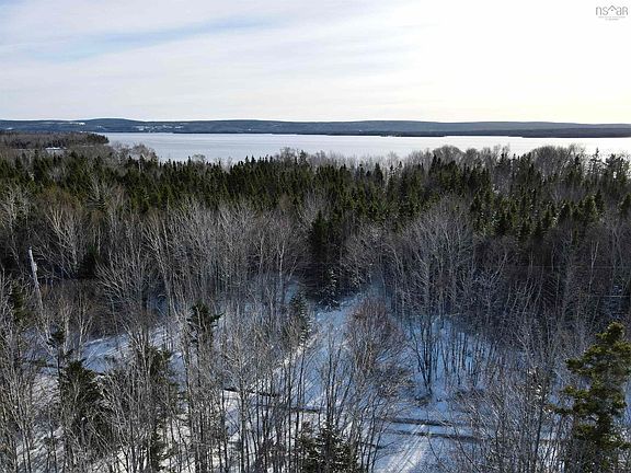 2nd image of 15 Old Country Inlet Rd
