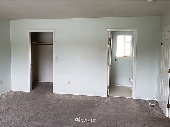 5th image of 9622 9624 16th Avenue Ct S