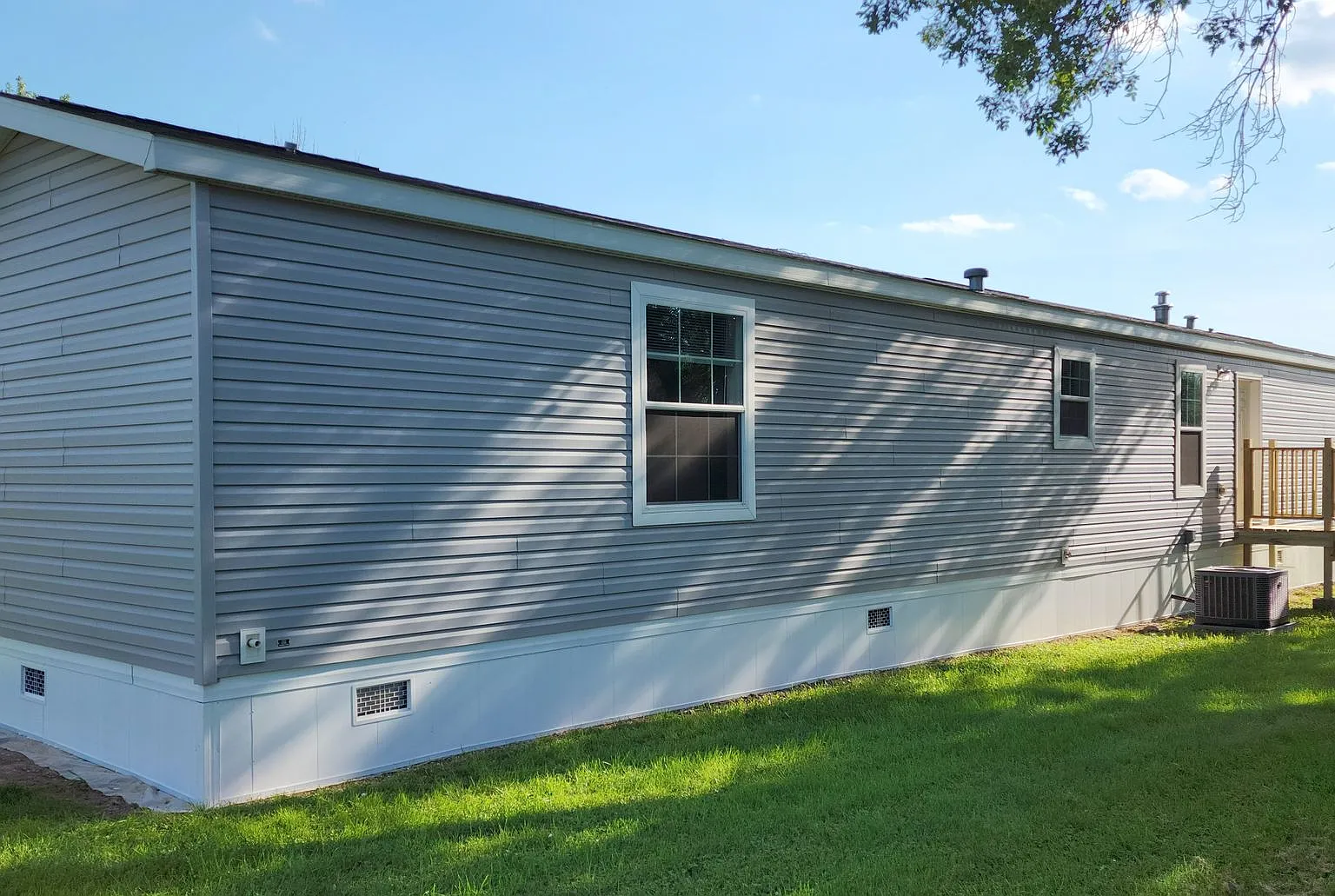 Single Family Manufactured Home — Photo 1
