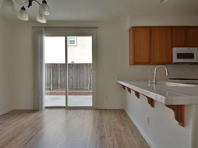 511 Massarosa Ln — Photo 4