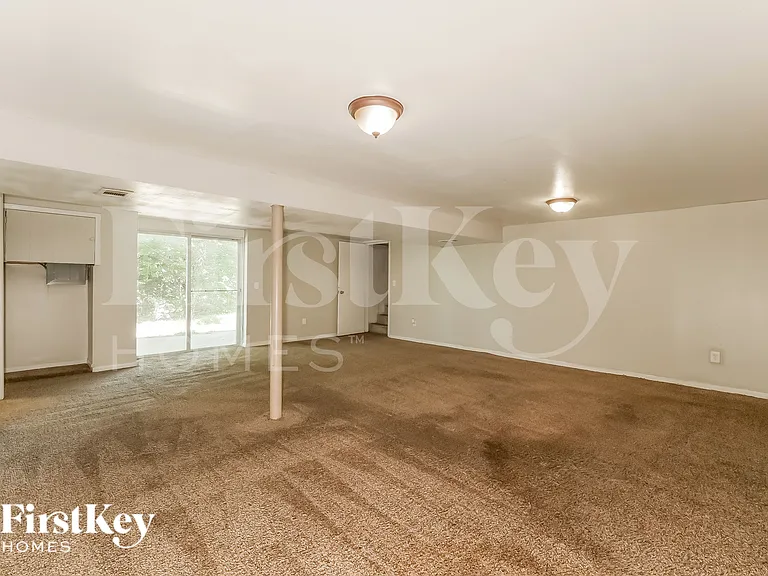 9807 Drury Ave — Photo 17