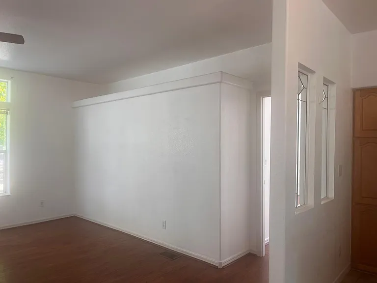 89B Edmundo Rd — Photo 1