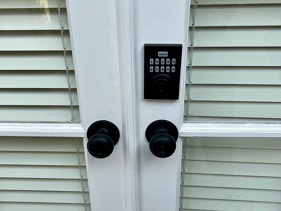 2nd image of 466 S Swall Dr